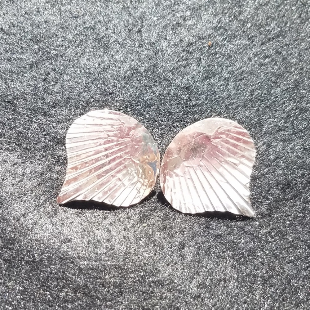 Hammered silver earrings